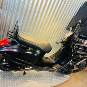 Vespa Sprint (full option in nieuwstaat)